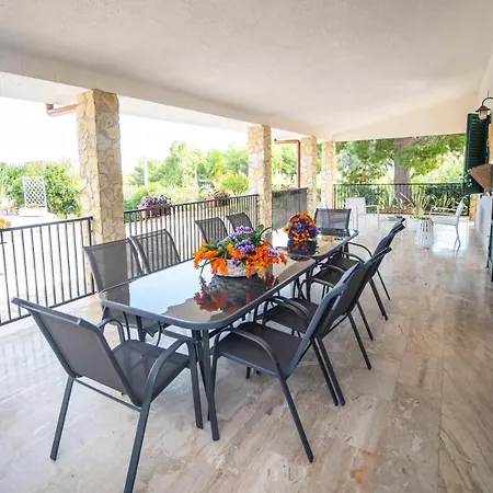 Villa Scopello Sleeps 10 Pool Air Con Wifi Scopello (Sicily)